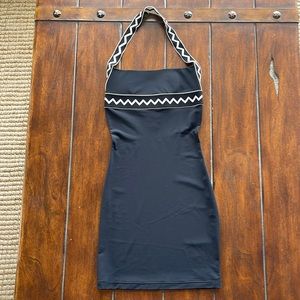 Herve Leger- Says Size F 2, USA M. Fits like an XS